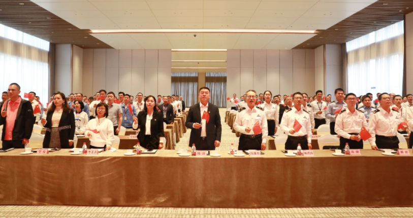 用音符谱写初心 用歌声唱响使命--音乐思政课走进尊龙凯时科技